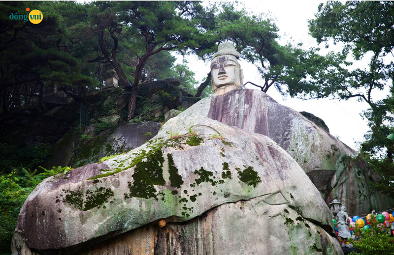 Tượng phật Jebiwon Seokbul