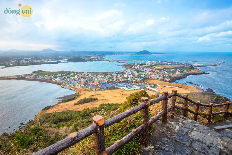 Jeju - nơi tách biệt hoàn toàn với đô thị sầm uất, sống động. Nơi đấy rất yên bình