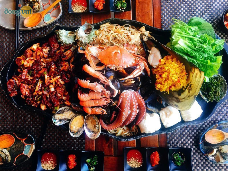 Hải sản là món ăn không thể bỏ qua khi đến đảo Jeju
