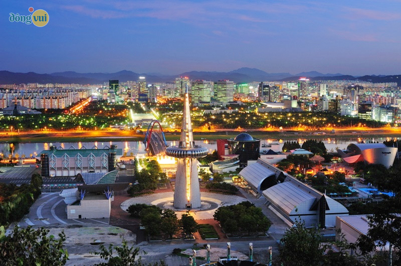 Toàn cảnh thành phố Daejeon về đêm đẹp lung linh