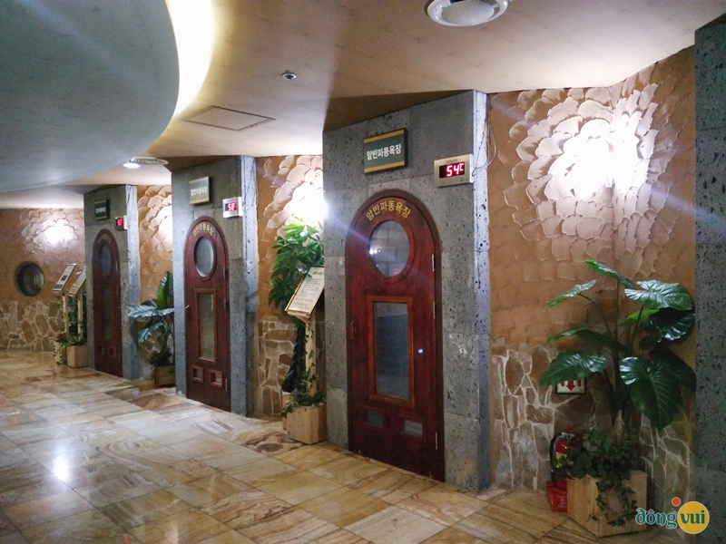 Suối nước nóng Cacbonat Osaek dưới tầng hầm B2 của khách sạn Osaek Greenyard