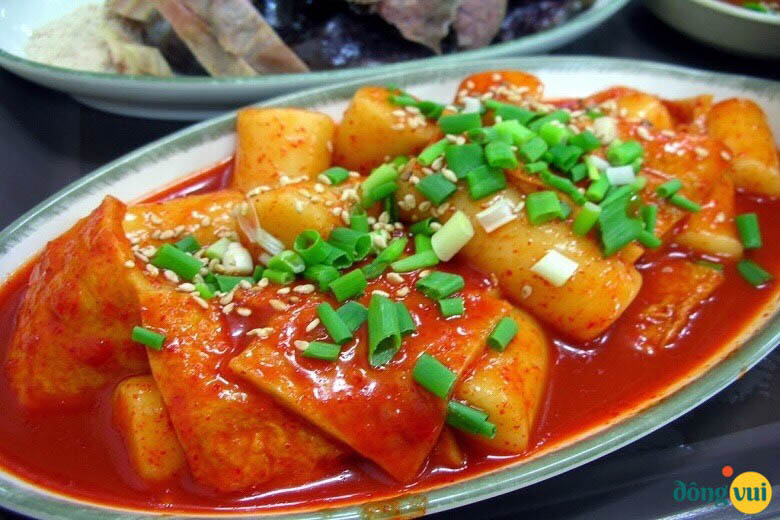 Món bánh gạo cay nổi tiếng tại Man Cooking