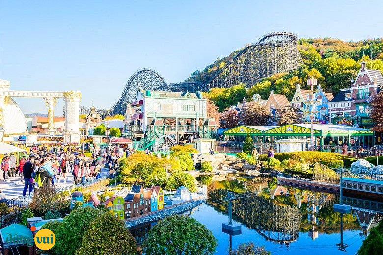 Công viên Everland nổi tiếng với những trò chơi mạo hiểm thú vị