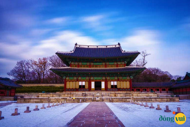 Cung điện Changdeokgung vào mỗi mùa mang đến nét đẹp riêng, cuốn hút ánh nhìn