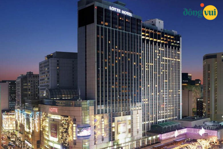 Lotte Hotel Seoul nằm ở vị trí đắc địa, kết nối với mọi nơi dễ dàng
