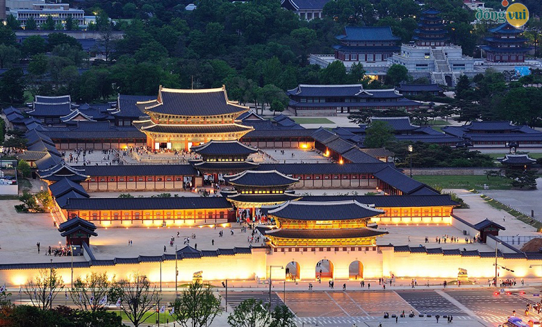 Theo kinh nghiệm du lịch Hàn Quốc cung điện Gyeongbokgung là điểm đến vô cùng thú vị và đáng đến