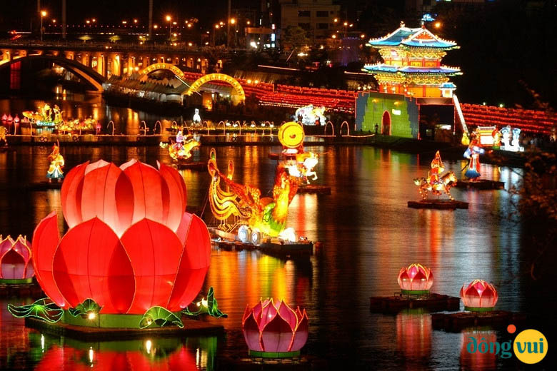 Lễ hội đèn lồng Jinju Namgang lung linh và huyền ảo