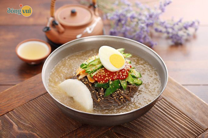 Mì lạnh Naengmyeon giàu chất dinh dưỡng, giải nhiệt tốt
