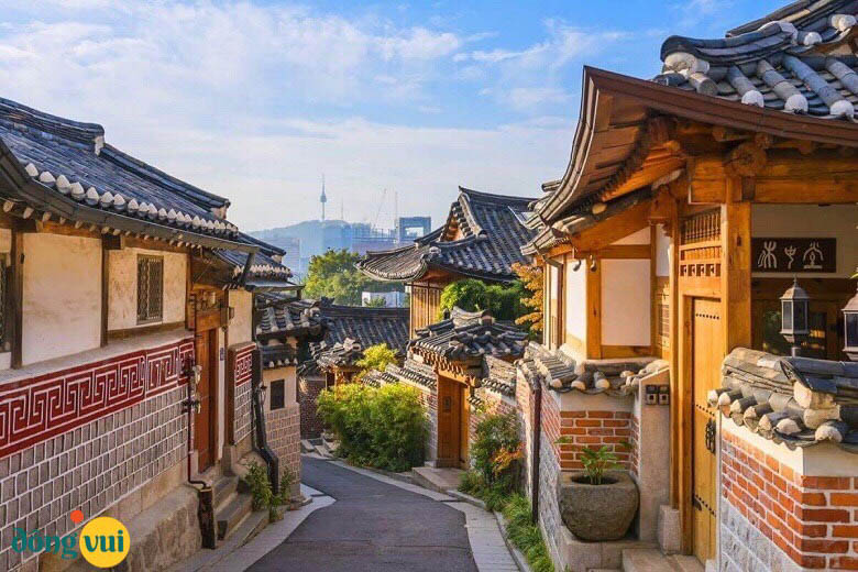 Kiến trúc cung đình được giữ gìn trọn vẹn tại làng Hanok, Samcheong-dong