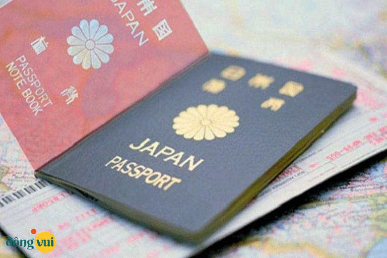 Du học sinh đang lưu trú tại Nhật Bản cần làm thủ tục xin visa du lịch Hàn Quốc theo đúng quy định