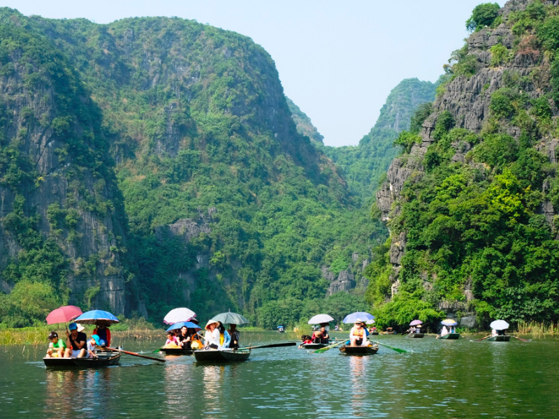 BÃI ĐÔNG - TAM CỐC BÍCH ĐỘNG - CHÙA ĐỊA TẠNG PHI LAI ( 2N1Đ)